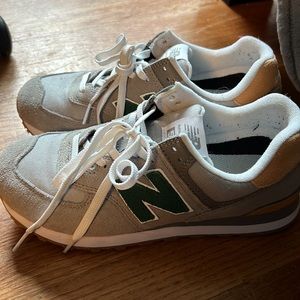 New Balance Womens 574 Size 7.5 Grey/White/Green